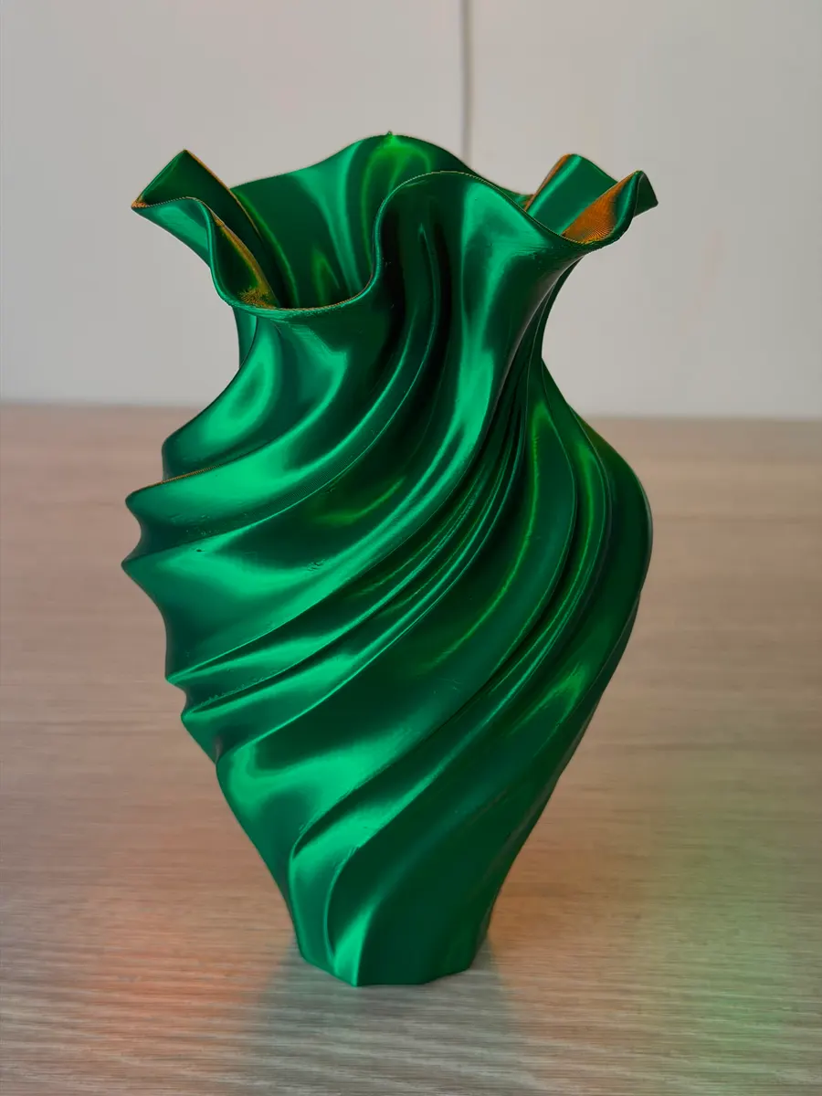 Vaso spiralato verde in stampa 3D